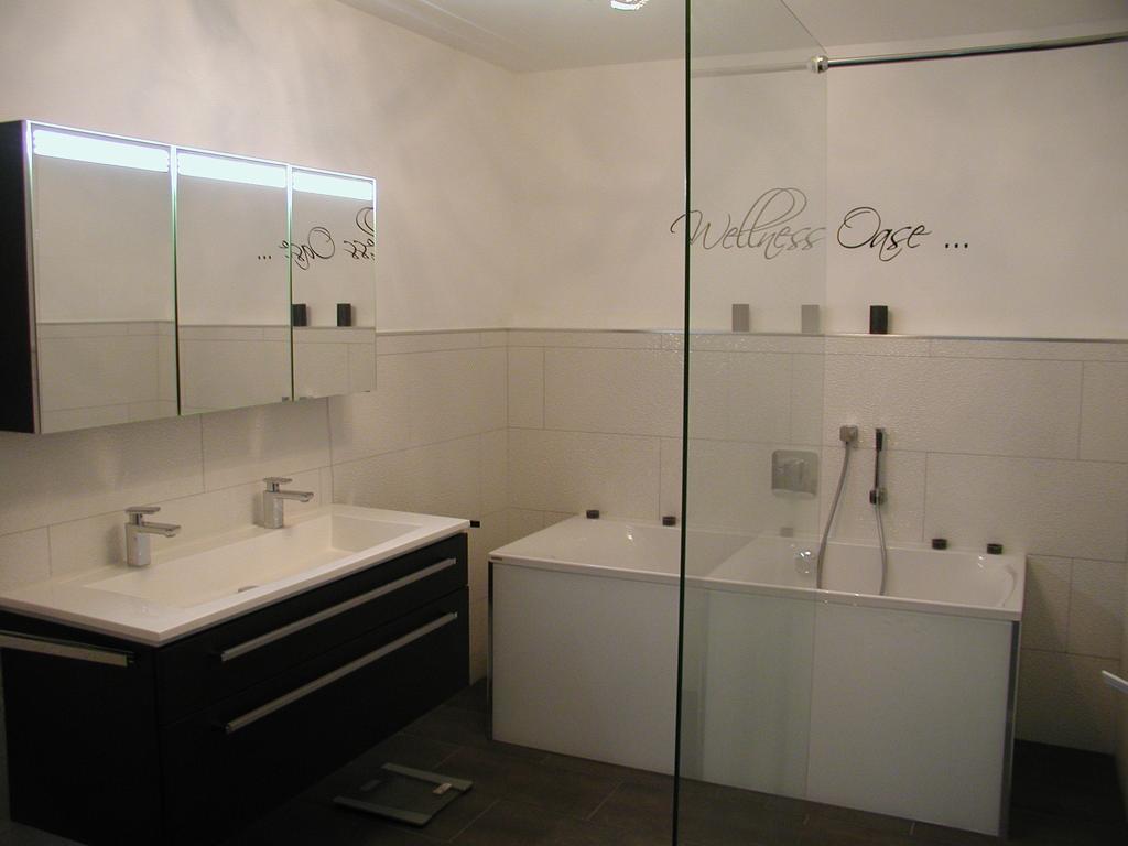Lifestyle Beauty & Wellness Apartman Moosbach  Szoba fotó